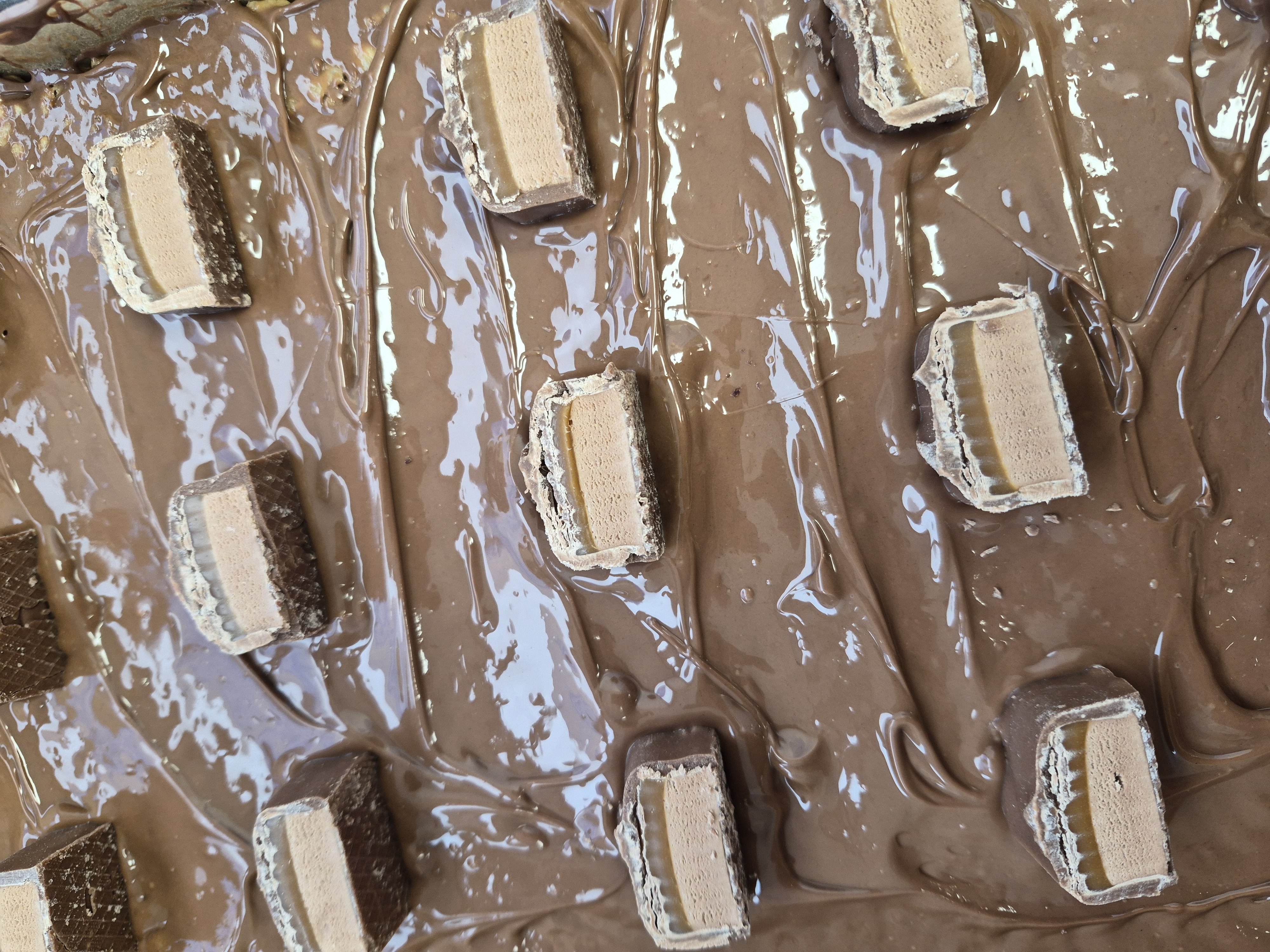 Mars Crispy Cake (20x30cm, ~15 portions)